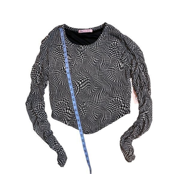 Crave Fame Asymmetrical Abstract Print Mesh Stretch Top Black size Large RefFNB - Picture 6 of 10